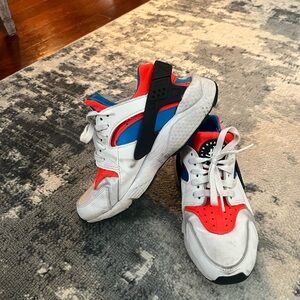 Nike White Red Blue Sneakers